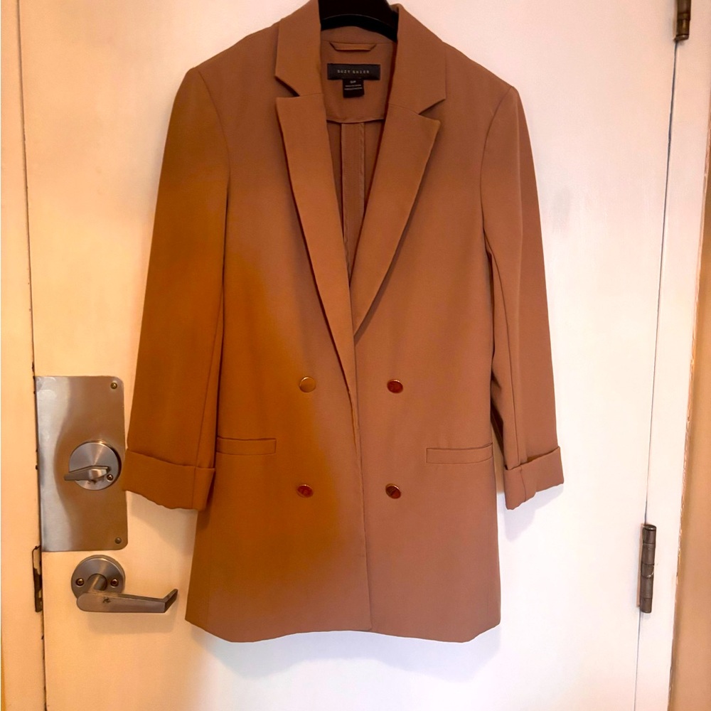 Tan Double-Breasted Women's Blazer, Size 4, Suzy Shier